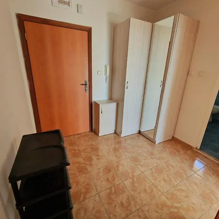 Allia Apartment